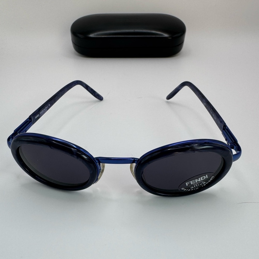 Vintage Fendi SL 7116 Blue Oval Sunglasses Made in Italy Small Frame Y2K - Picture 7 of 7